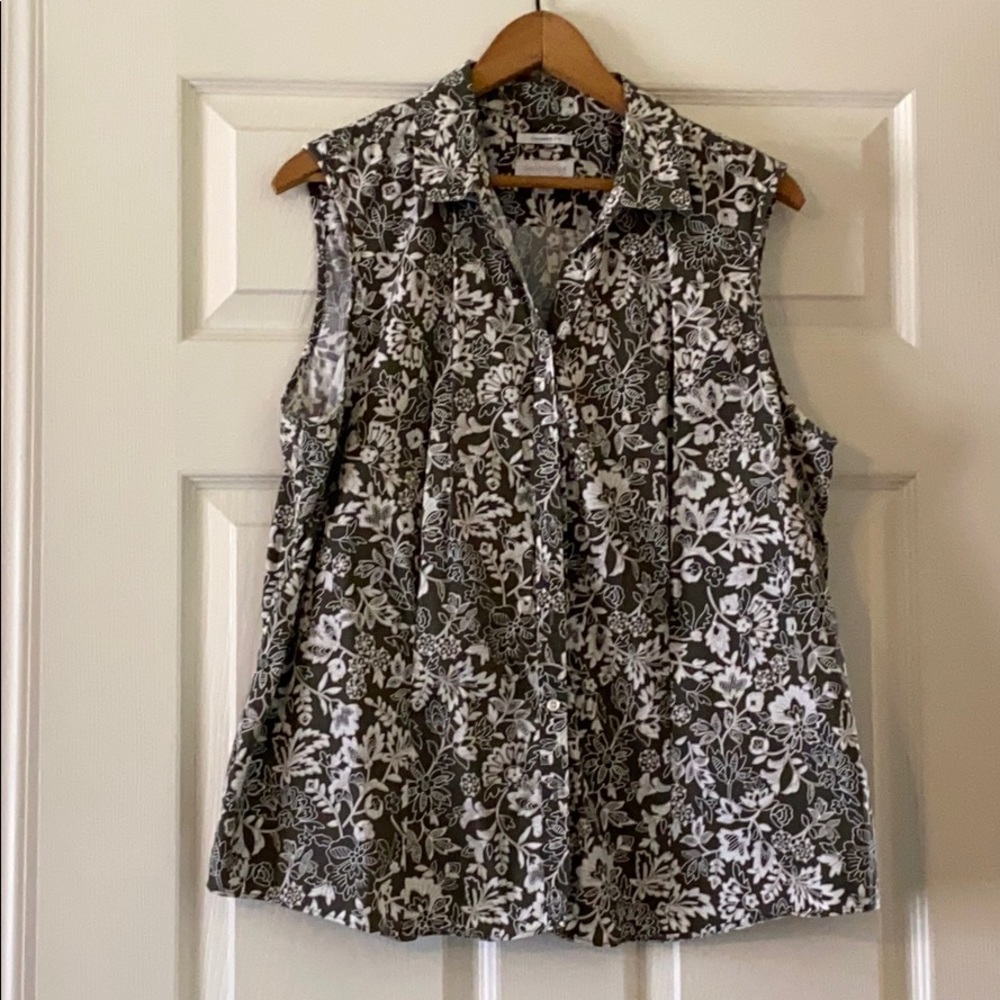 Charter Club Sleeveless Button Down Top
